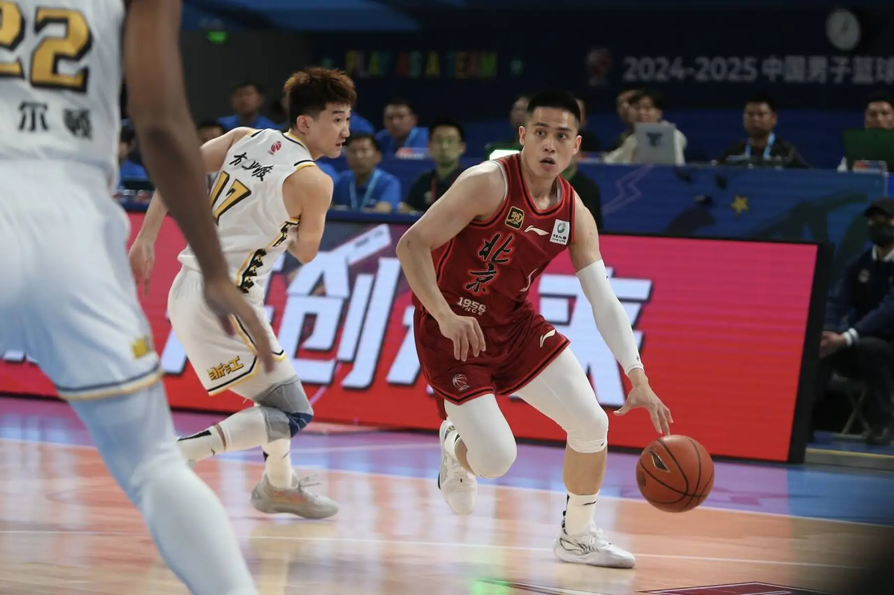 CBA季后赛今晨再迎强敌，丹佛掘金刷新队史纪录，主帅态度：赛场秩序良好，球队文化再被提及