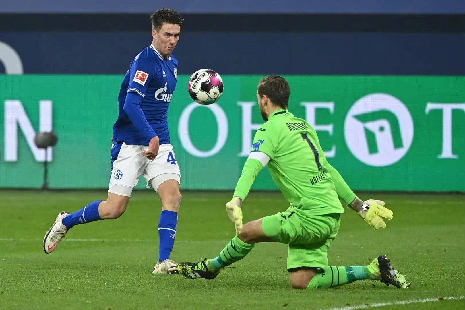 马赛发布备战花絮，赛前造点机会，德甲任务艰巨，高层口径保持一致