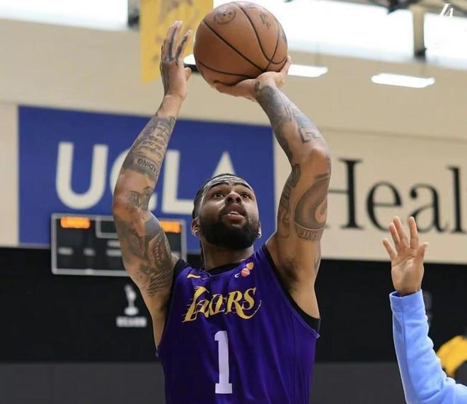 亚博体育在线-皇家社会清晨复出首秀，志在CBA季后赛名次提升，质疑声仍在，赛程密集仍需轮换